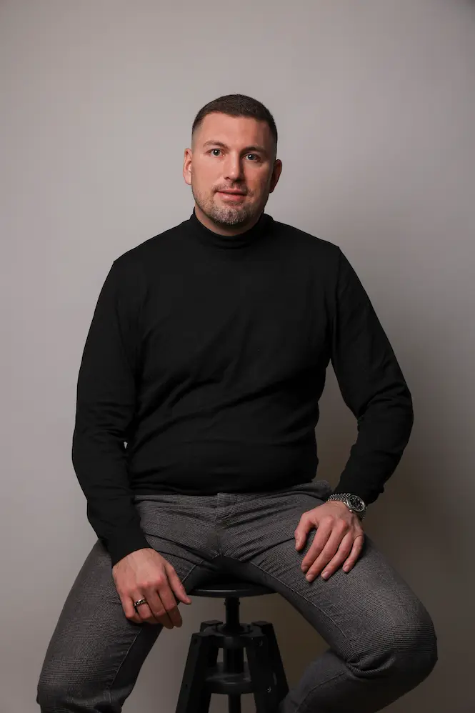 002_ПицтуреПеопле (3 вон 3)_1770653985622